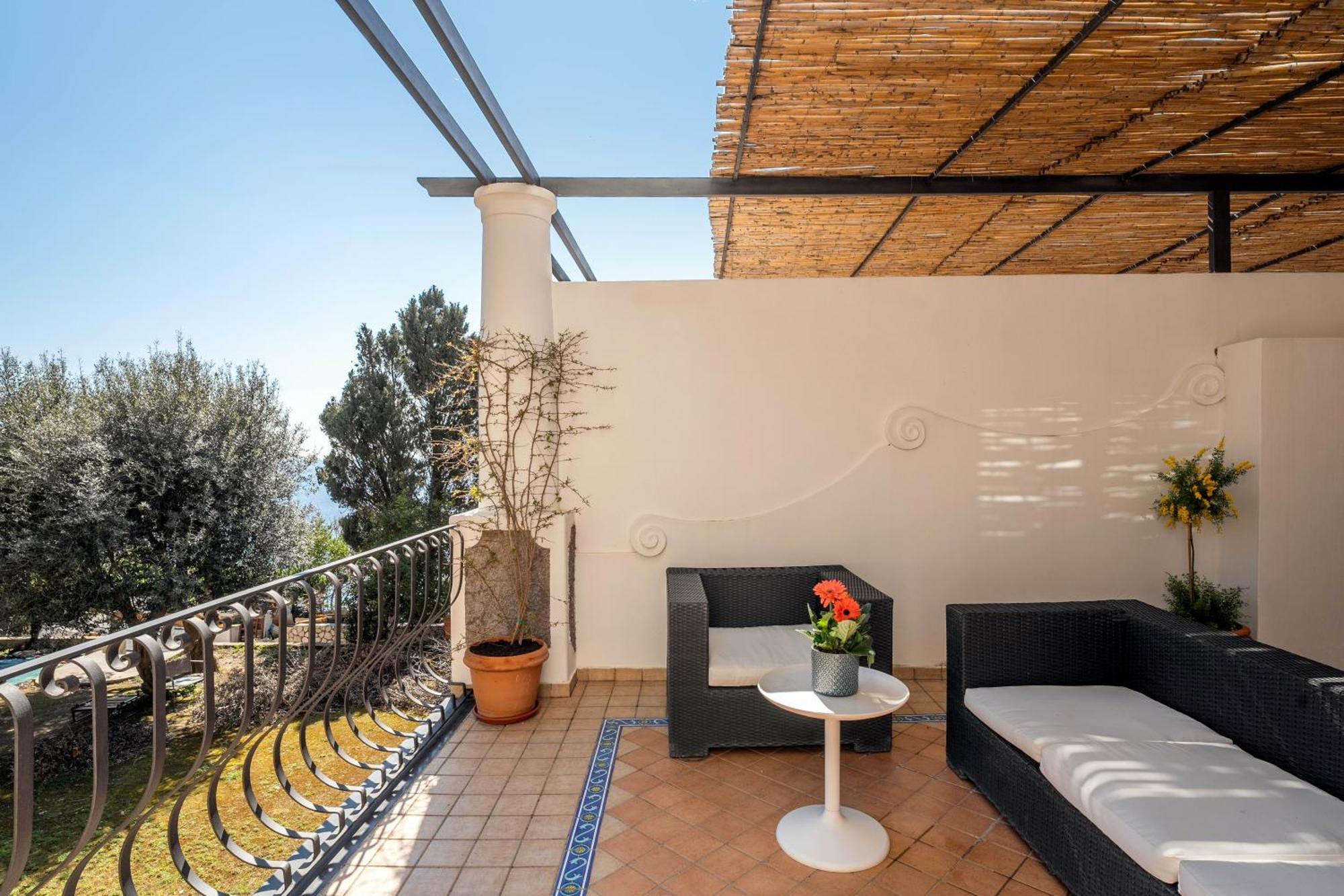 Oliveto Capri Apartments Екстериор снимка